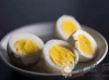 水煮鸡蛋一般煮几分钟可以捞出？水煮鸡蛋是冷水下锅吗？