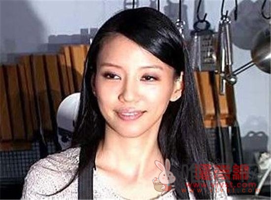 李靓蕾和西村美智子是同一人吗