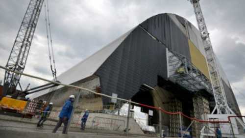切尔诺贝利新建拱顶开始移动到位：能否隔绝核污染？