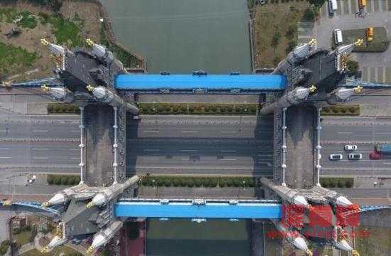 苏州出现山寨“伦敦塔桥”：比真的更宏伟