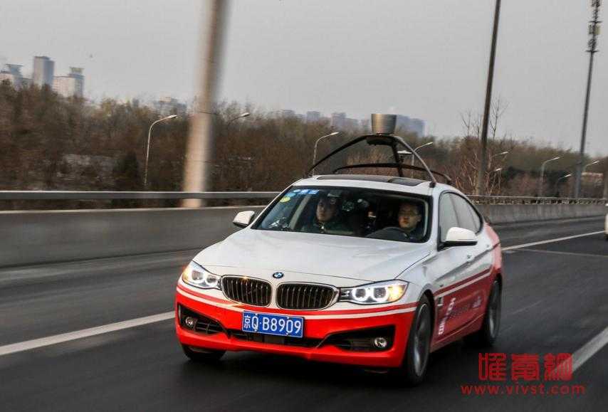 中国多久实现无人驾驶汽车？司机还要多久被无人驾驶取代