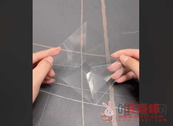 用手机实现全息投影的方法，用手机制作3D全息影像教程（矿泉水瓶）