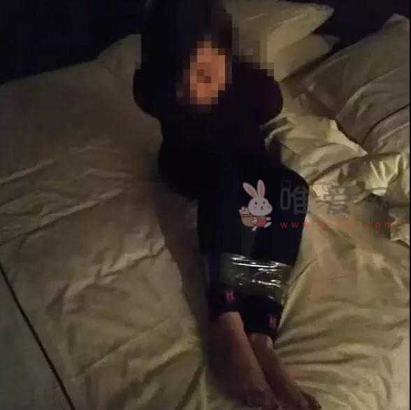 男粉丝假扮外卖员闯女主播家中一晚性侵7次！竟然还是生理期...