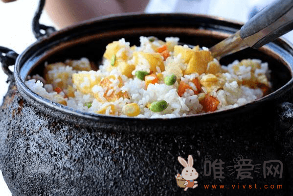铜锅洋芋饭怎么做？铜锅洋芋焖饭教程分享！